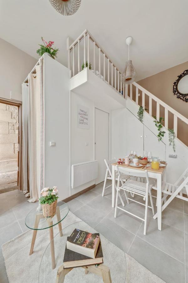 Апартаменты Charming & Cosy Flat In Heart Of Marais, 2Min Walk To Art & Metier Museum Париж Экстерьер фото