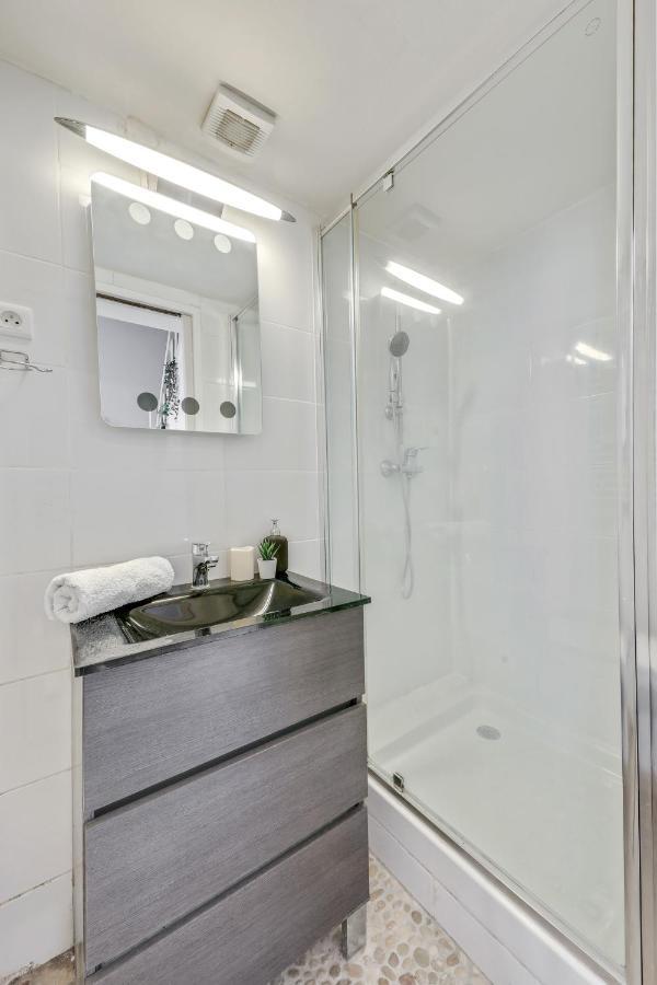 Апартаменты Charming & Cosy Flat In Heart Of Marais, 2Min Walk To Art & Metier Museum Париж Экстерьер фото
